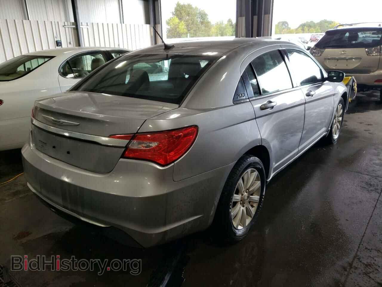 2013 CHRYSLER 200 - VIN: 1C3CCBBB7DN553255 - Фото 4