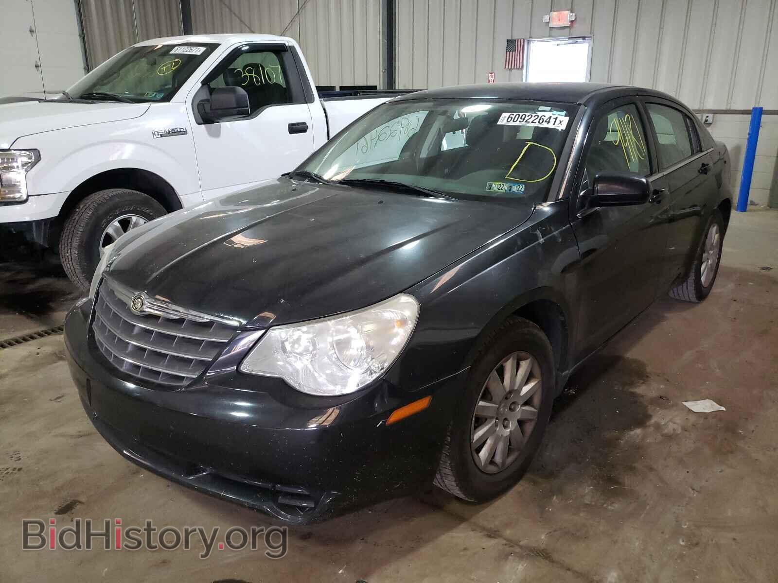 2010 CHRYSLER SEBRING - VIN: 1C3CC4FB0AN232692 - Фото 2