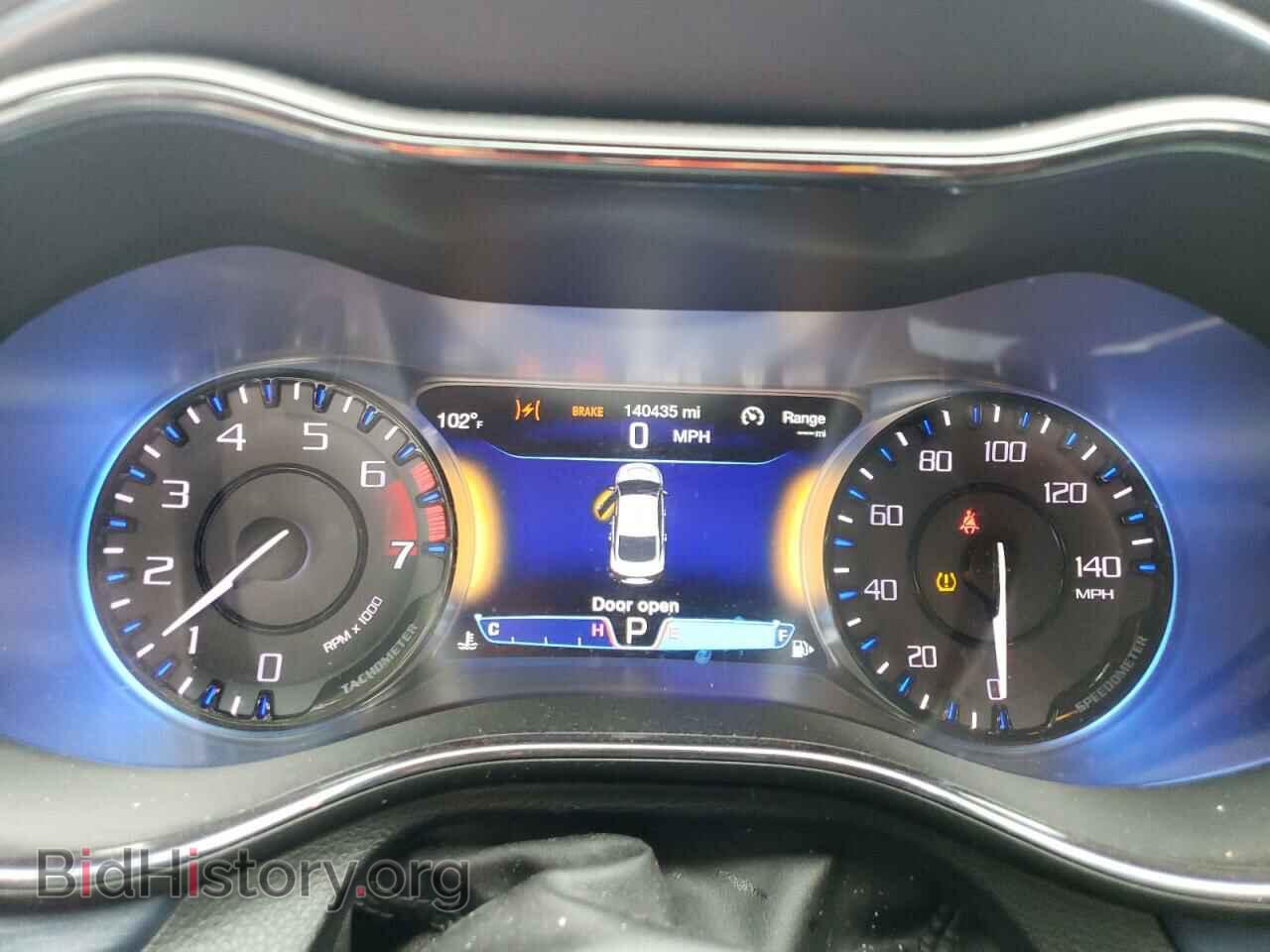 2016 CHRYSLER 200 - VIN: 1C3CCCBB3GN151100 - Фото 9