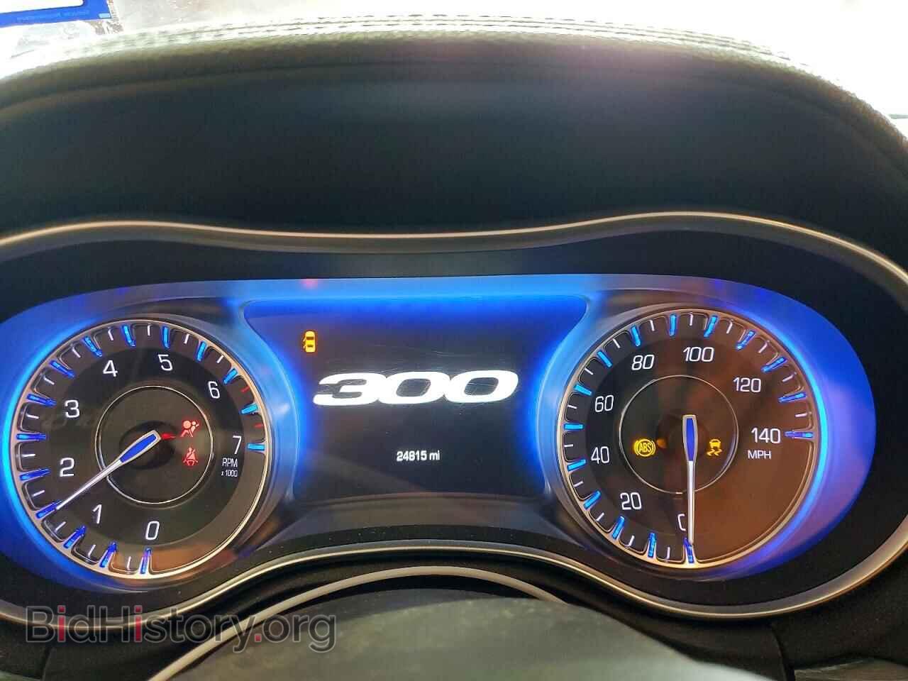 2017 CHRYSLER 300 - VIN: 2C3CCAAG9HH547088 - Фото 9
