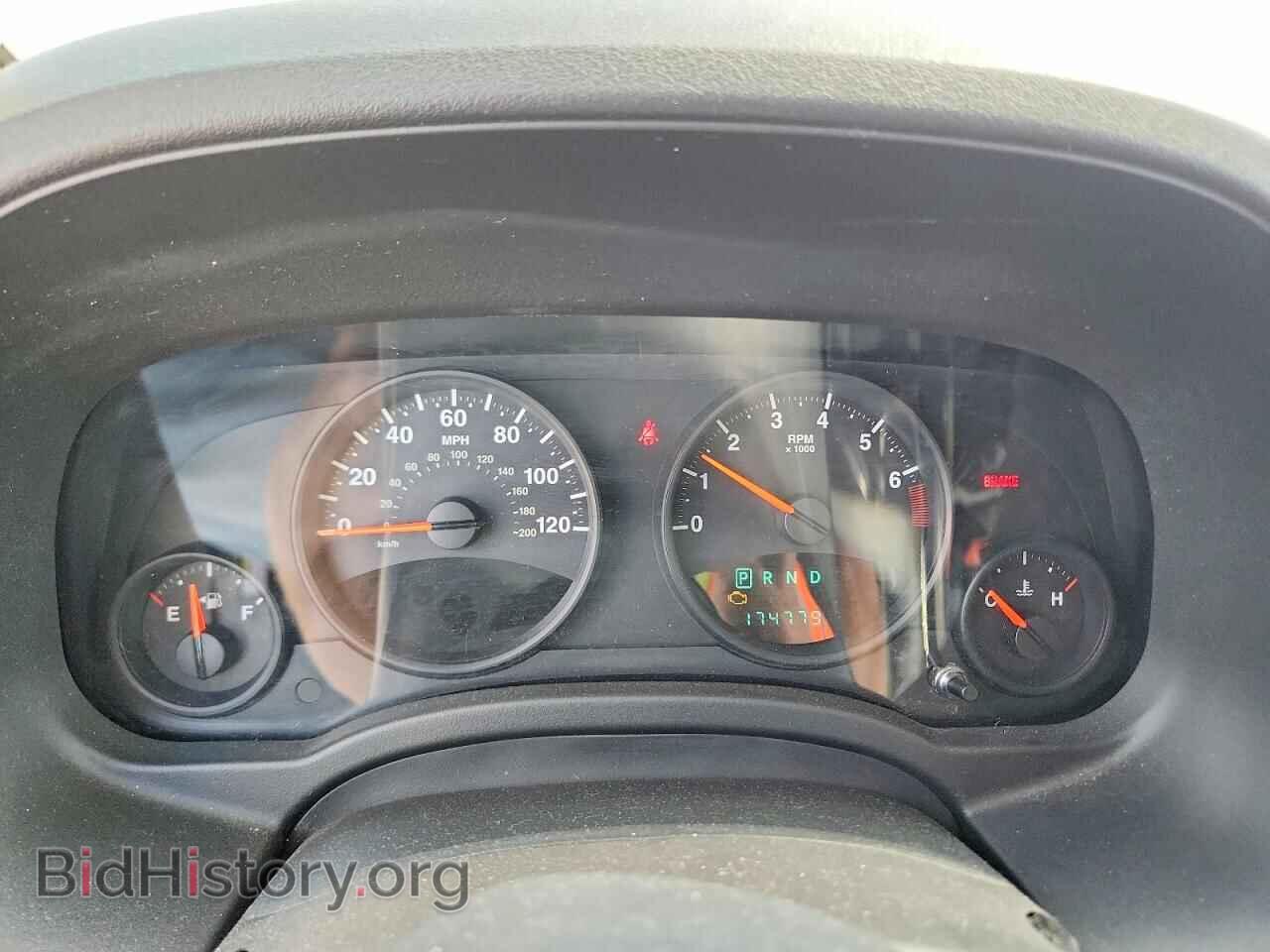 2011 JEEP COMPASS - VIN: 1J4NT1FB0BD194398 - Фото 9