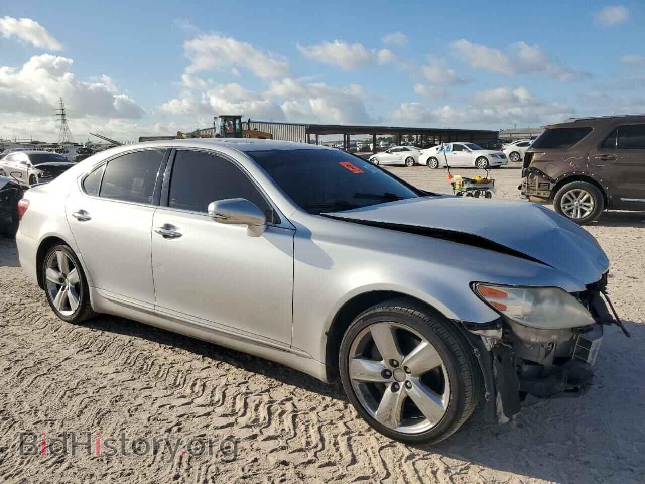 2011 LEXUS LS460 - VIN: JTHBL5EF4B5101931 - Photo 4
