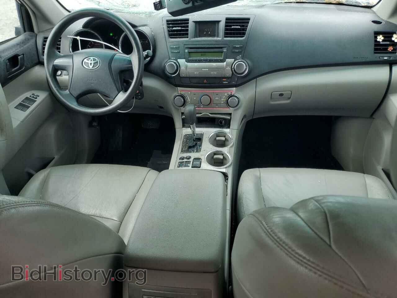 2011 TOYOTA HIGHLANDER - VIN: 5TDZK3EH0BS033615 - Фото 8