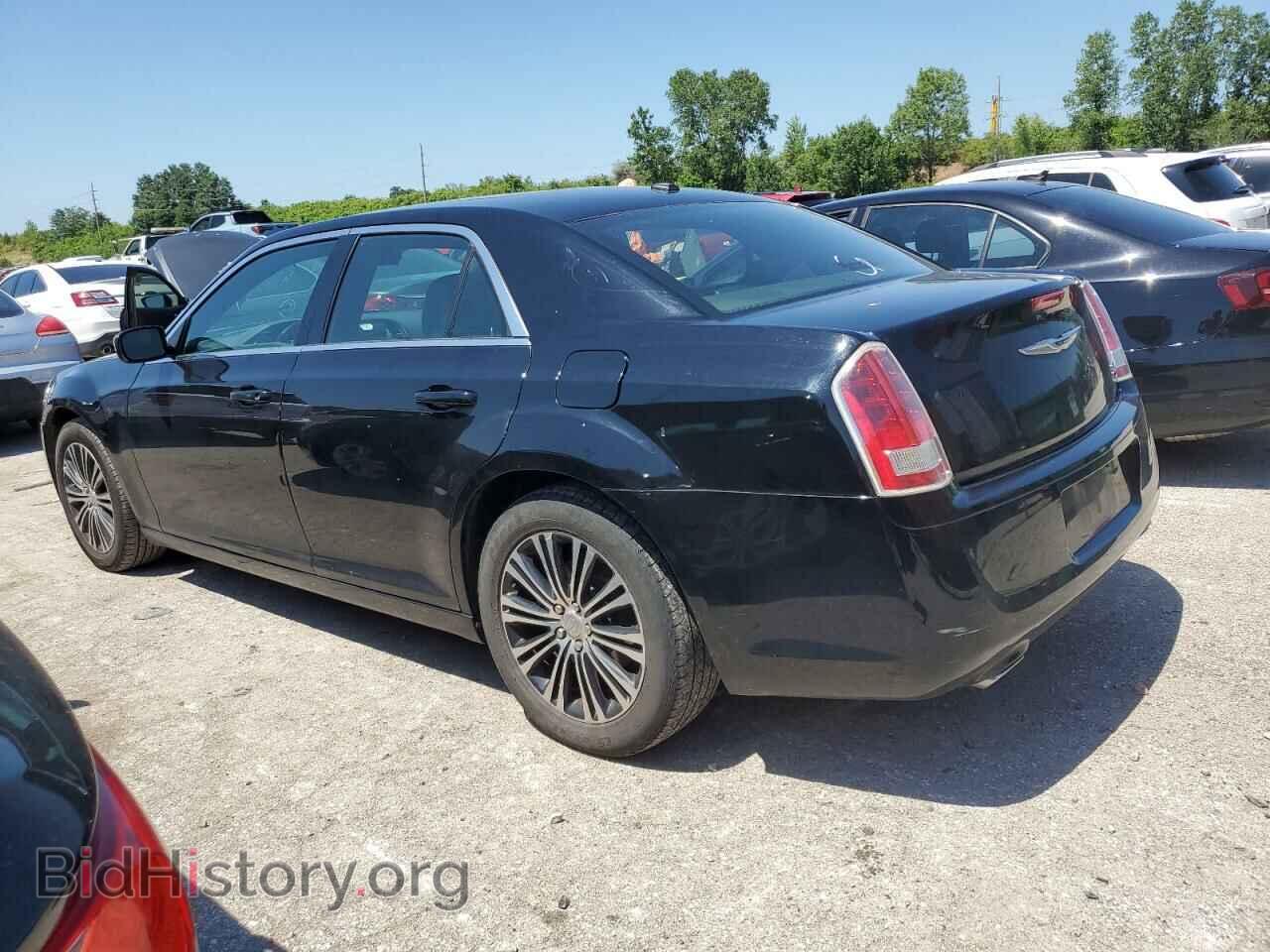 2014 CHRYSLER 300 - VIN: 2C3CCAGG0EH142286 - Photo 2
