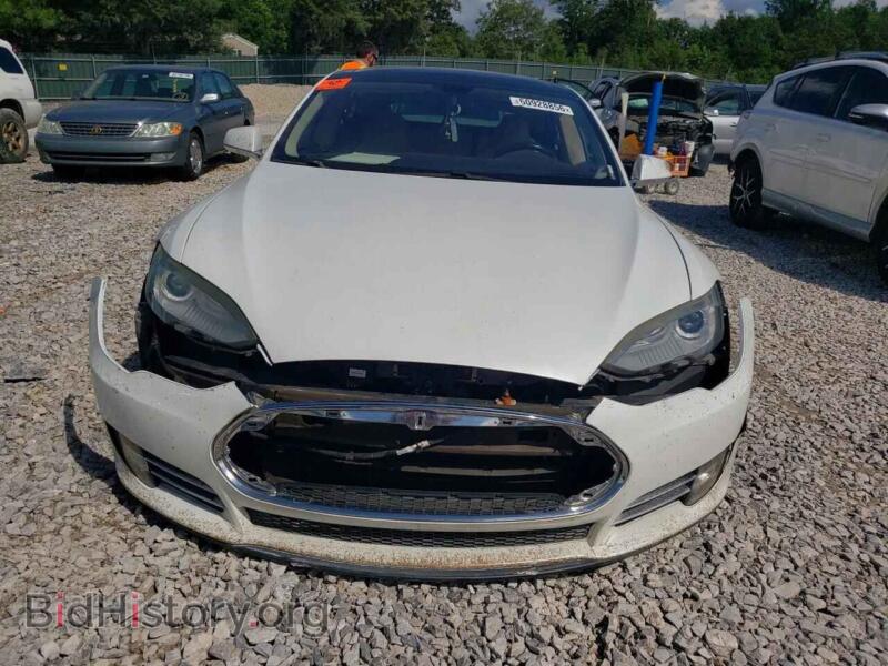 2013 Tesla MODEL S (VIN 5YJSA1DP7DFP06103) — фото 5 из 14