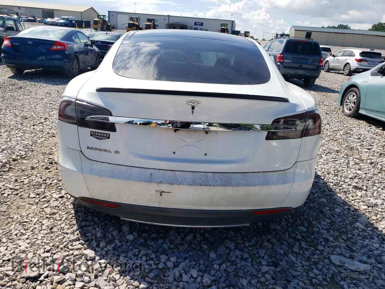 2013 TESLA MODEL S - VIN: 5YJSA1DP7DFP06103 - Photo 6