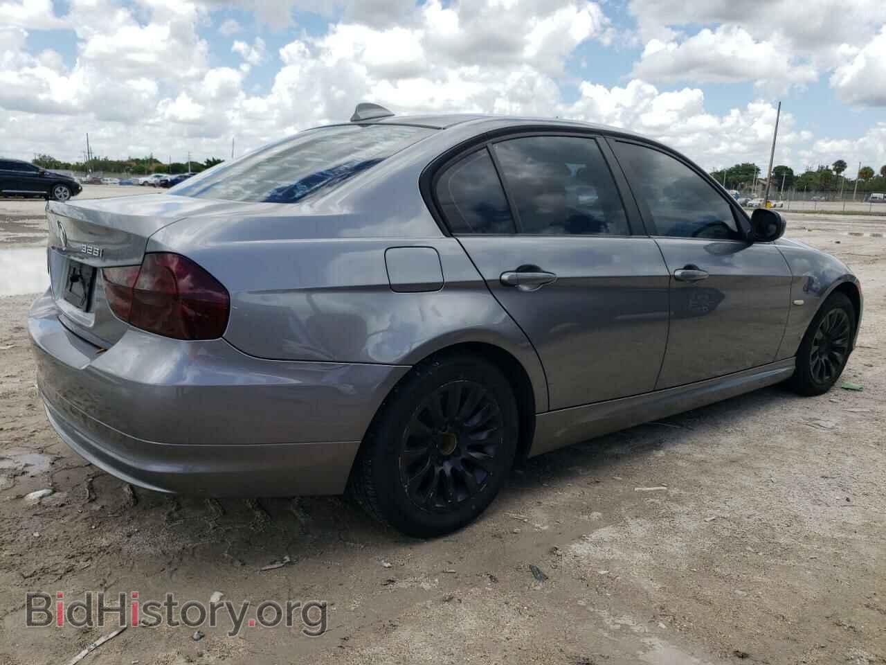 2009 BMW 3 SERIES - VIN: WBAPH735X9A174718 - Фото 3