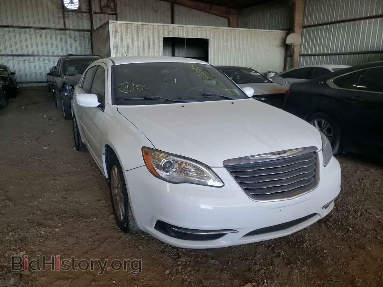 Photo 1C3BC4FB9BN566622 - CHRYSLER 200 2011