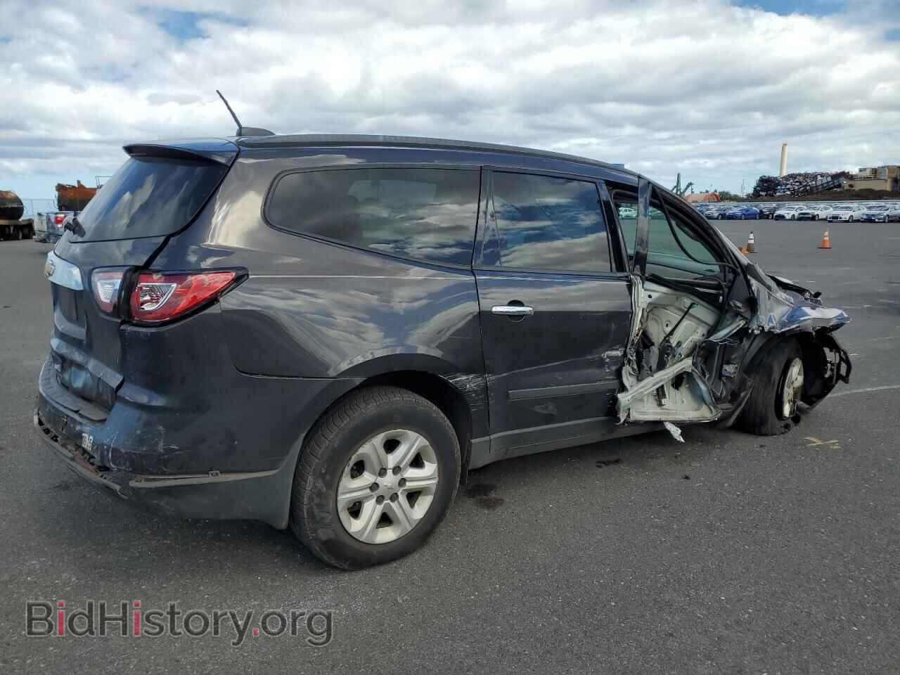 2017 CHEVROLET TRAVERSE - VIN: 1GNKRFKD1HJ325982 - Фото 3