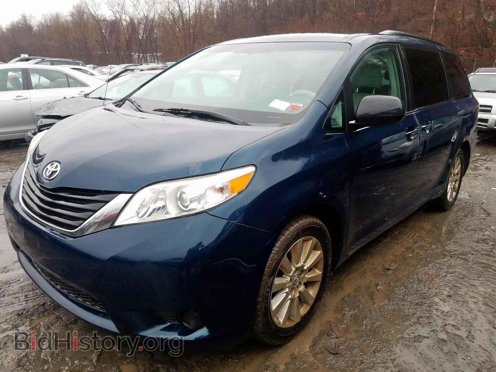 2011 TOYOTA SIENNA LE - VIN: 5TDJK3DC2BS020416 - Фото 2