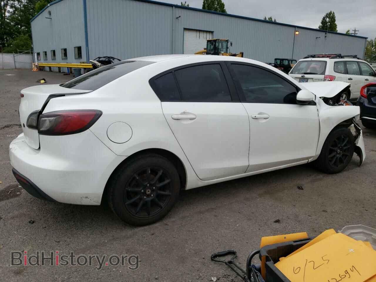2011 MAZDA 3 - VIN: JM1BL1UF3B1390156 - Фото 3