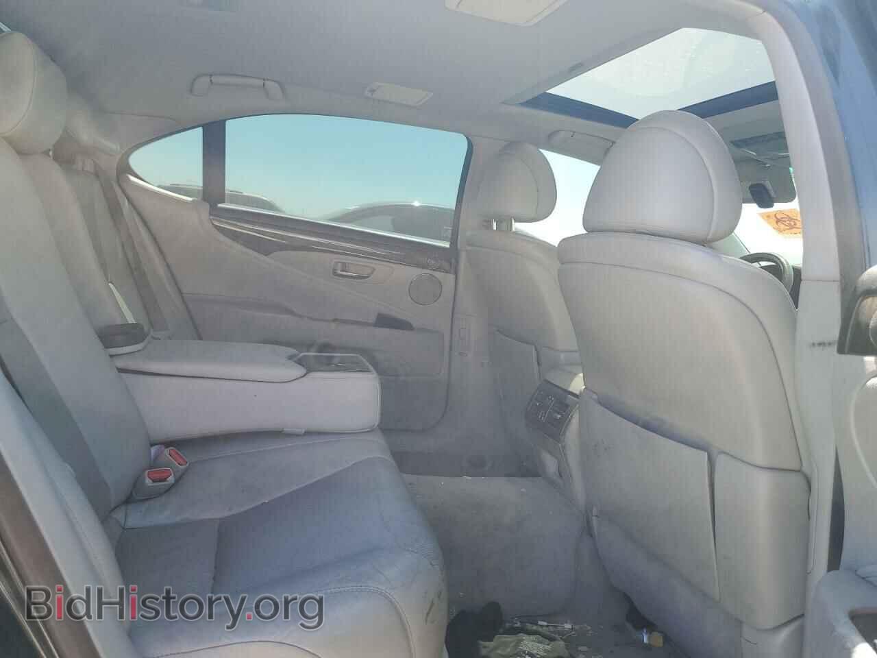 2007 LEXUS LS460 - VIN: JTHGL46F975018422 - Photo 10