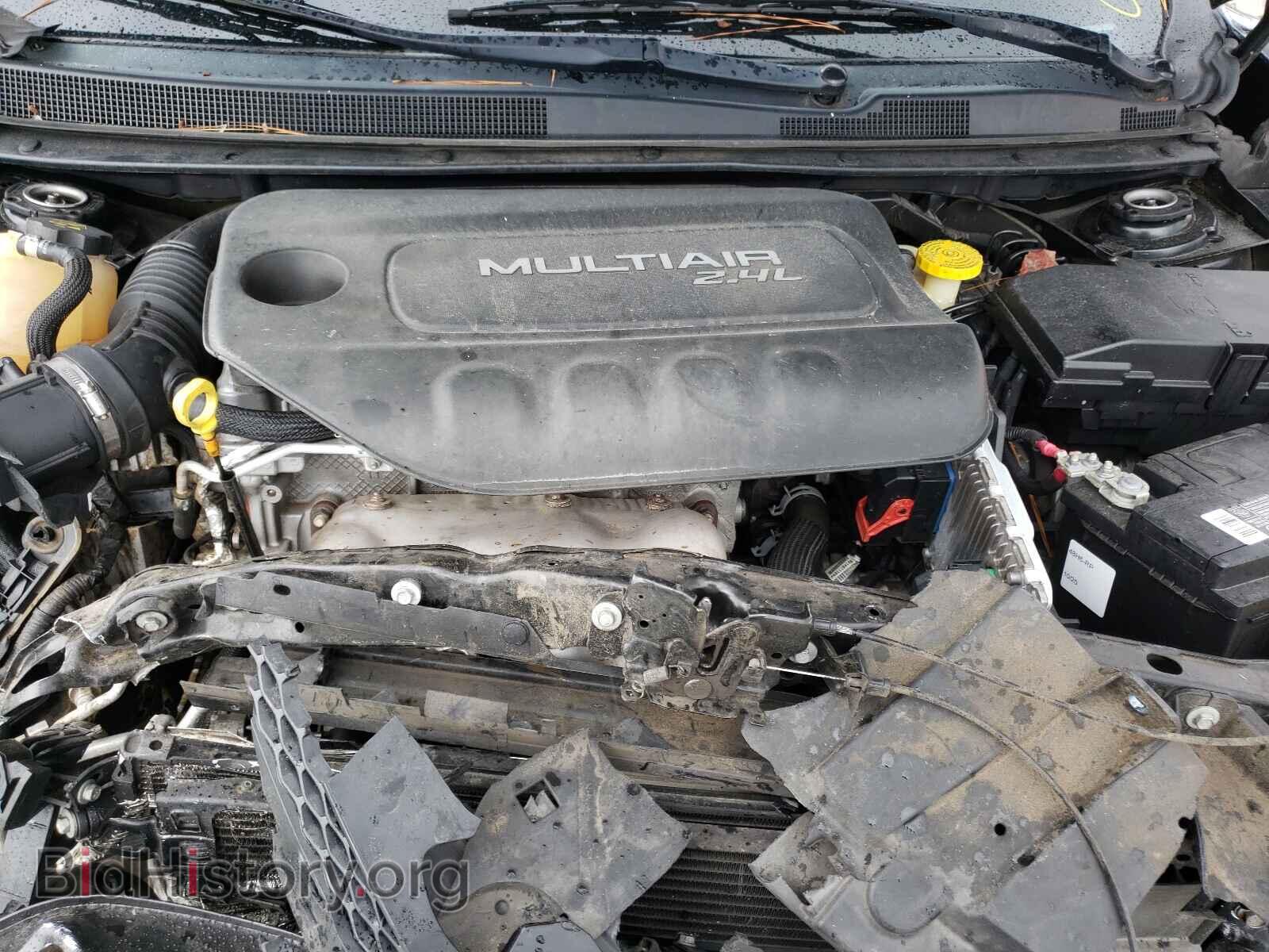 2015 CHRYSLER 200 - VIN: 1C3CCCABXFN738779 - Фото 7