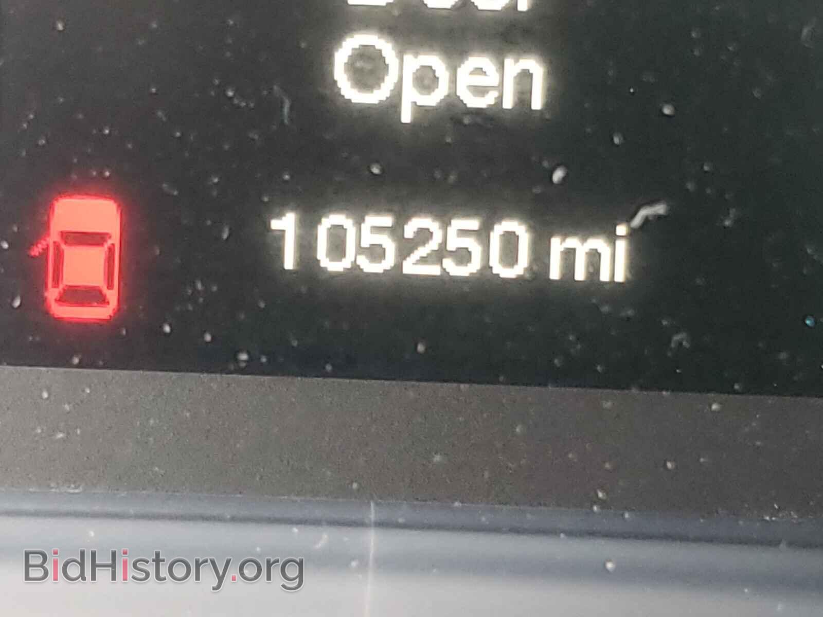 2015 CHRYSLER 200 - VIN: 1C3CCCABXFN738779 - Фото 8