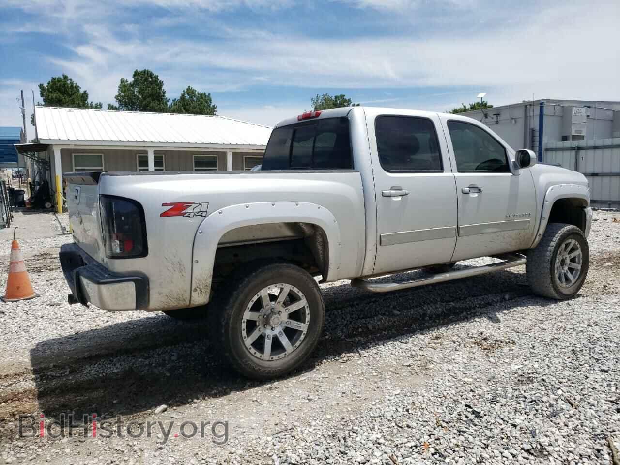 2011 CHEVROLET ALL Models - VIN: 3GCPKSE32BG121487 - Фото 3