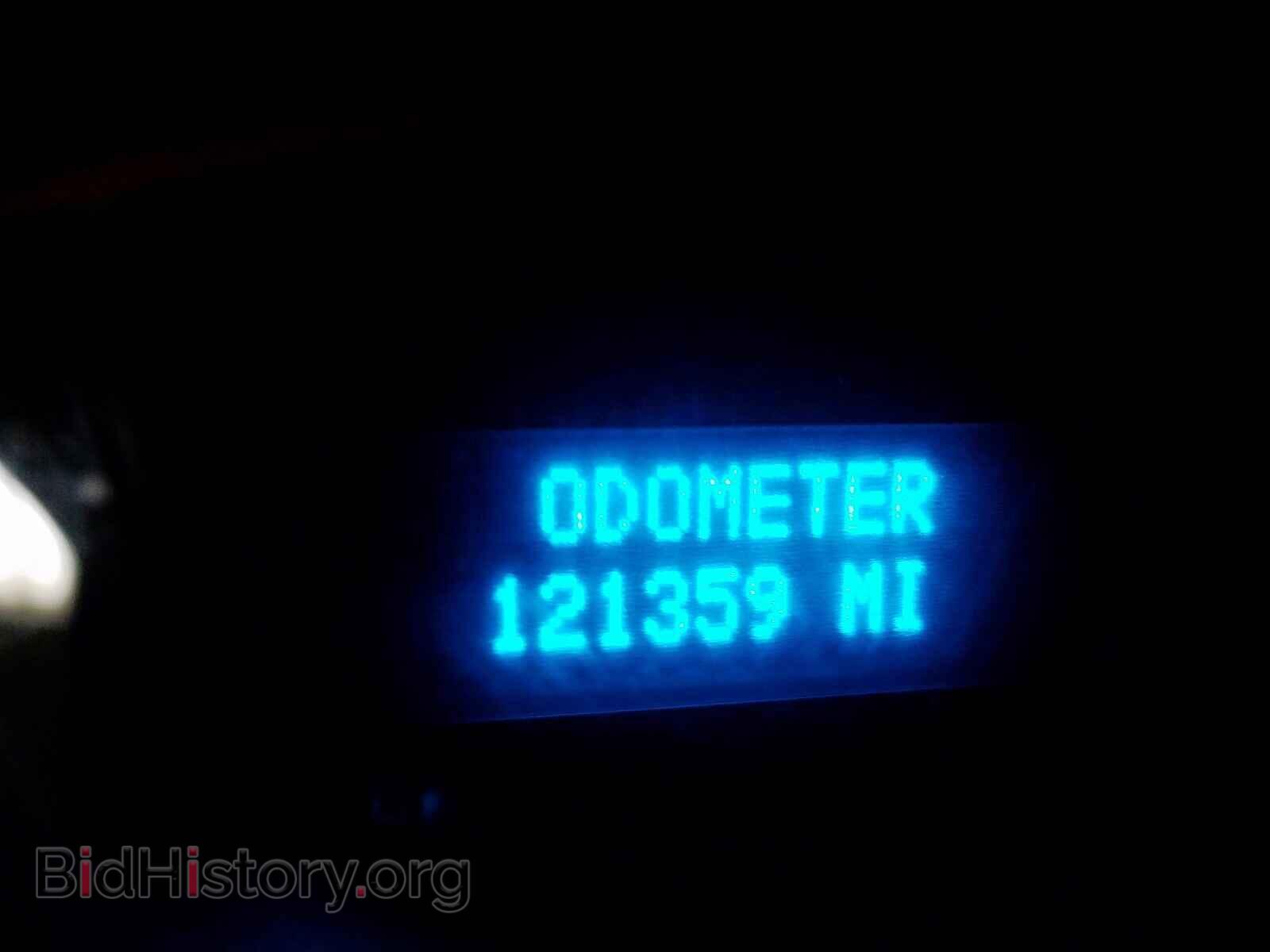 2010 GMC SIERRA - VIN: 1GTSKVE33AZ267083 - Фото 8