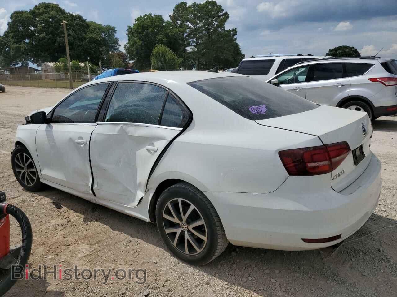 2017 VOLKSWAGEN JETTA - VIN: 3VWDB7AJ7HM276399 - Фото 2