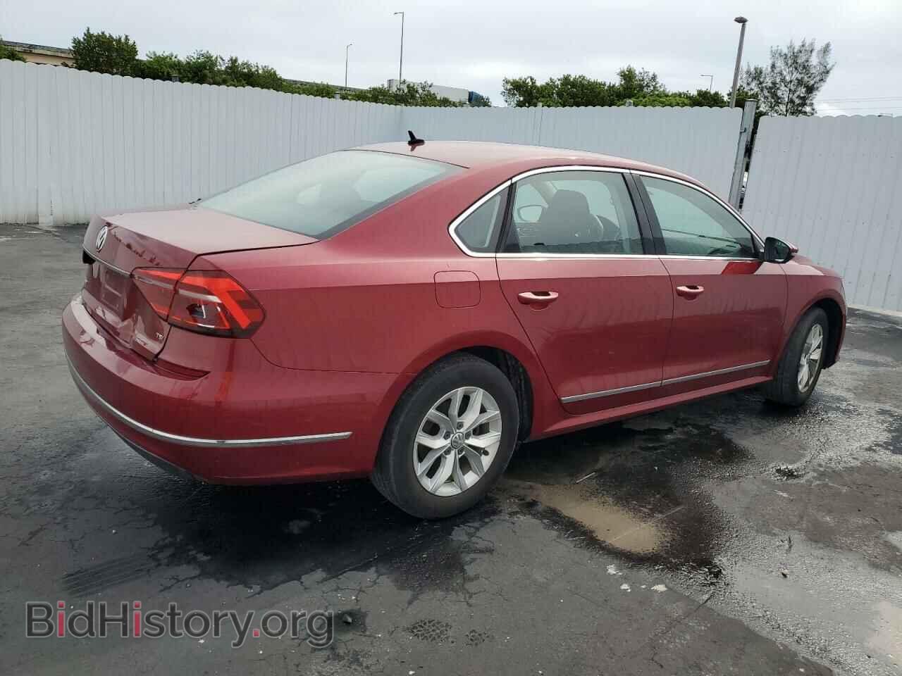 2017 VOLKSWAGEN PASSAT - VIN: 1VWAT7A32HC059393 - Фото 3