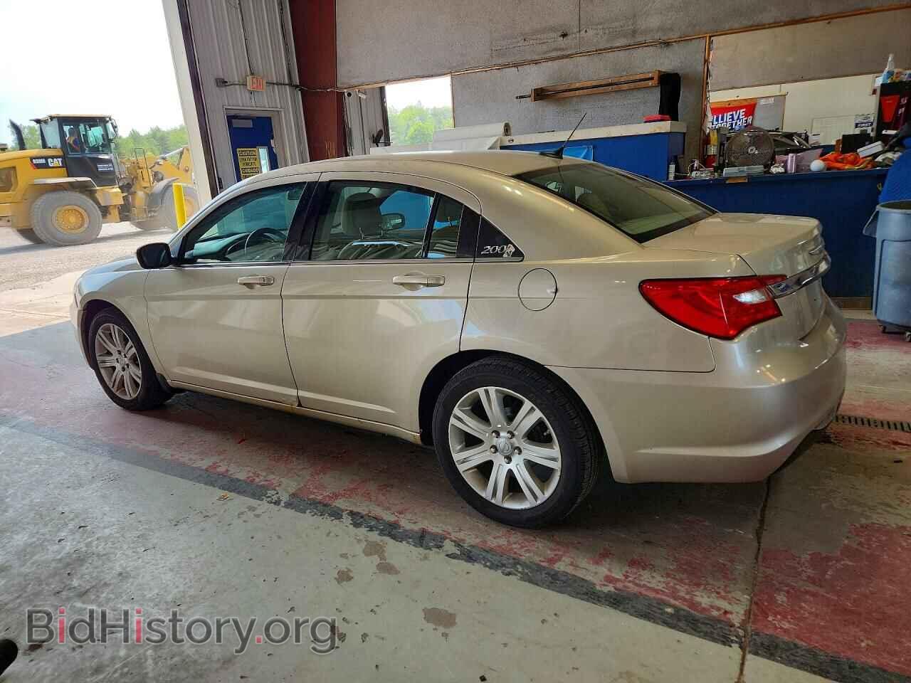 2013 CHRYSLER 200 - VIN: 1C3CCBBB9DN615092 - Photo 2