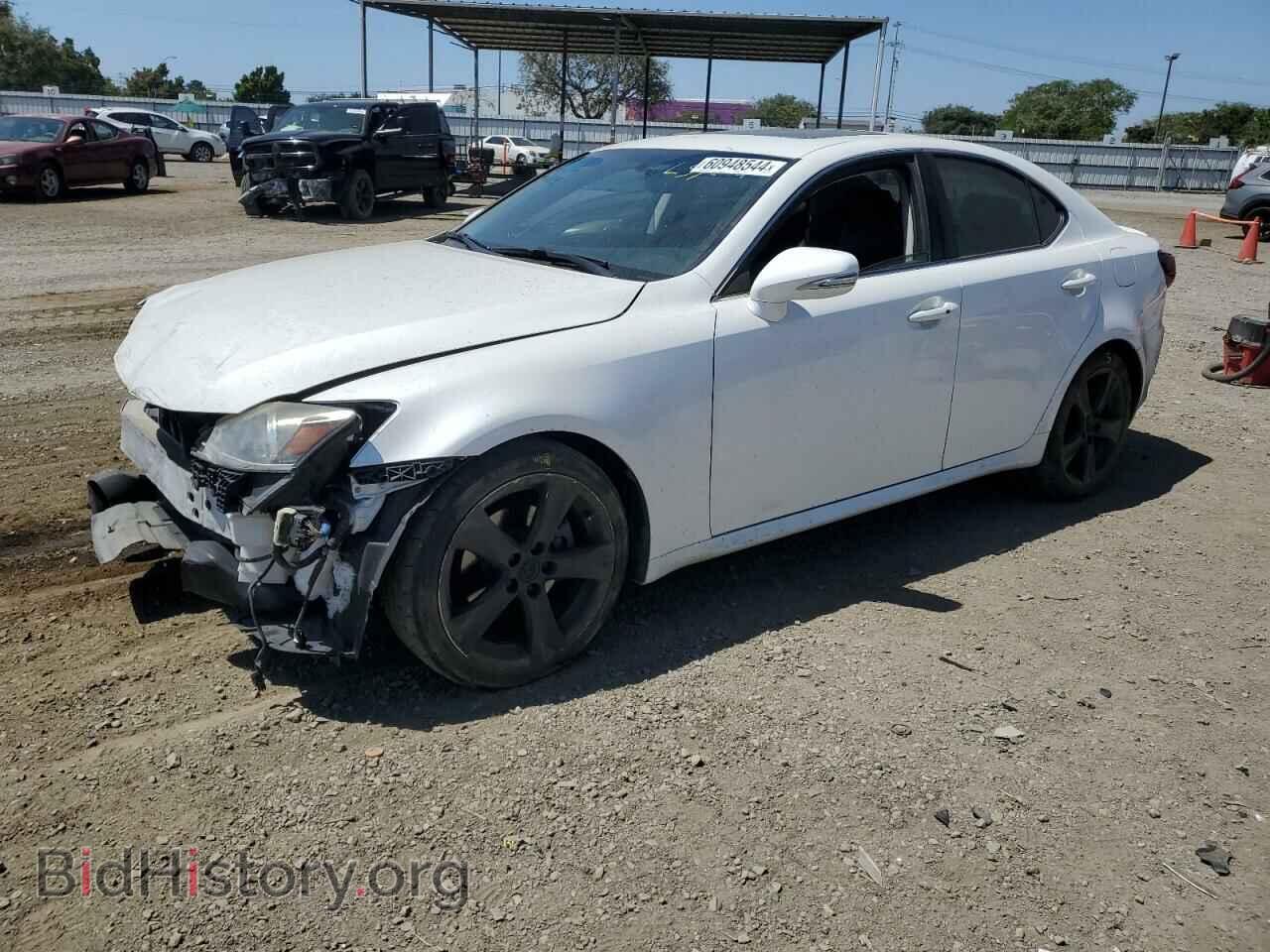 Photo JTHBF5C24B5155592 - LEXUS IS 2011