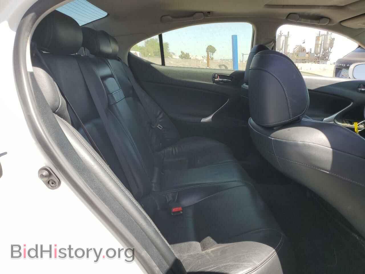 2011 LEXUS IS - VIN: JTHBF5C24B5155592 - Photo 10