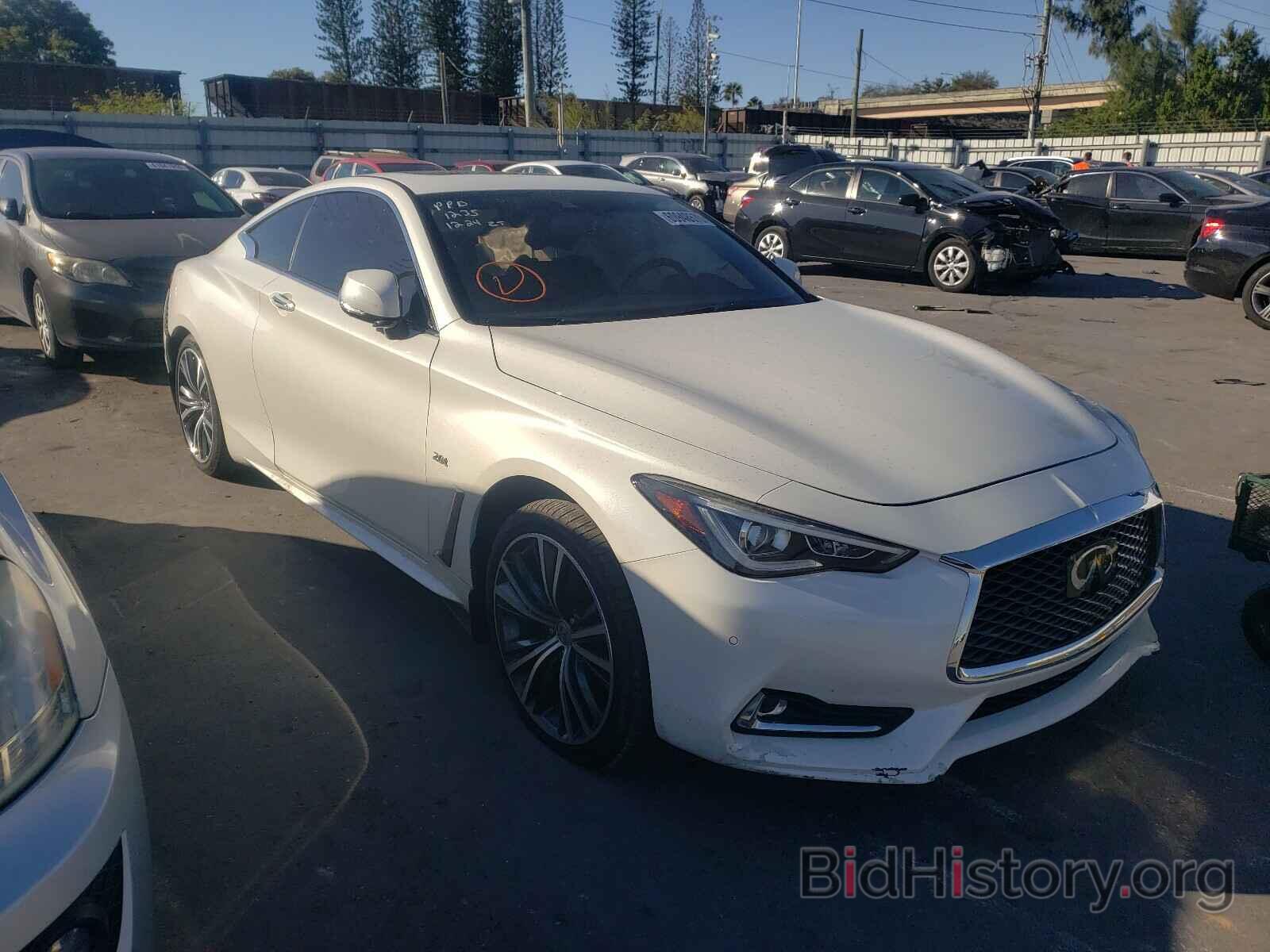 Photo JN1CV7EK9HM111235 - INFINITI Q60 2017