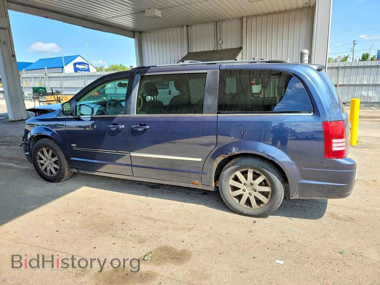 2009 CHRYSLER MINIVAN - VIN: 2A8HR54189R635679 - Фото 2