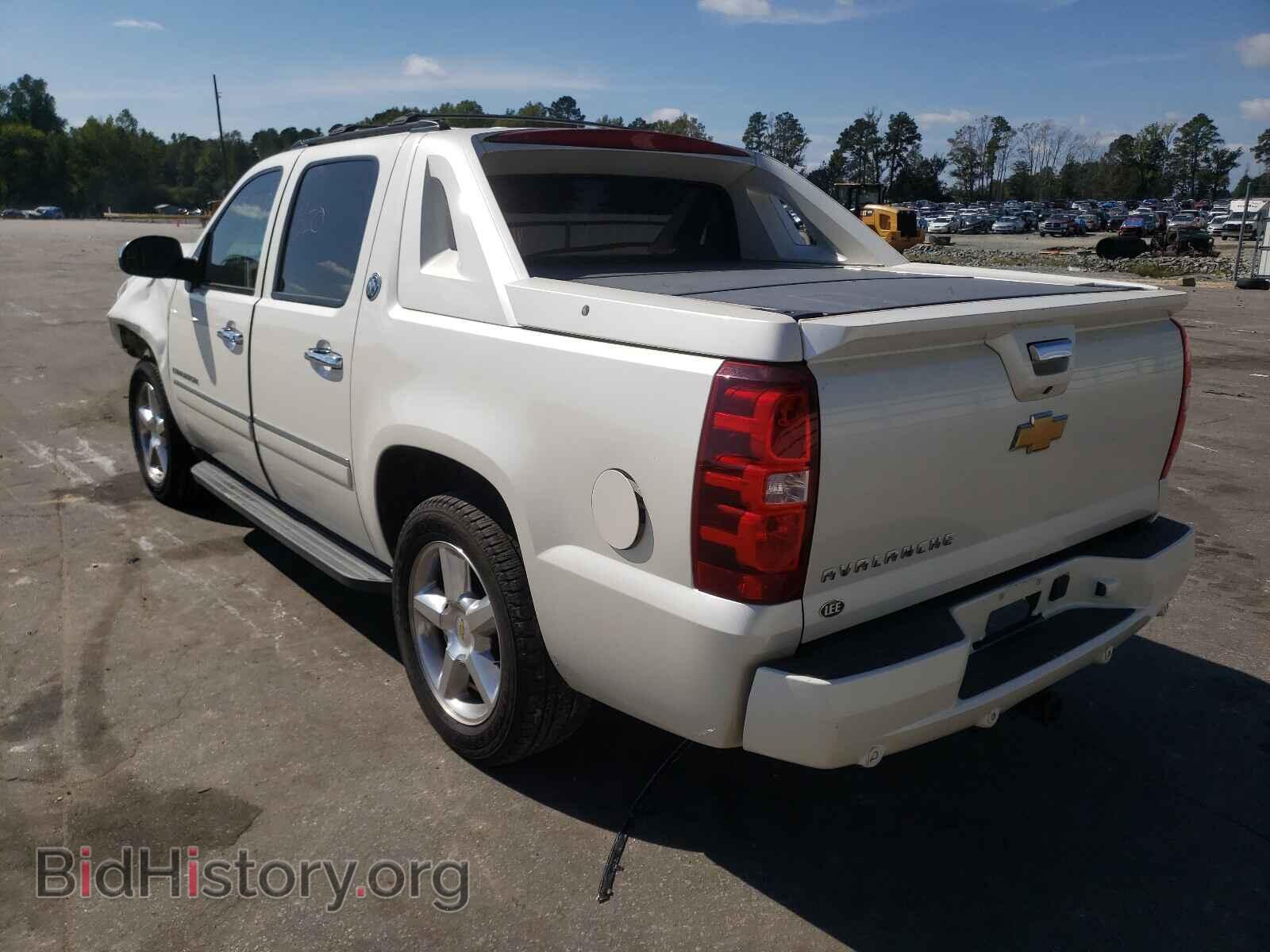 2013 CHEVROLET AVALANCHE - VIN: 3GNMCGE01DG376774 - Фото 3