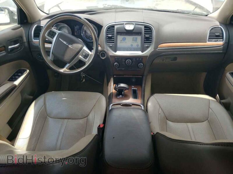 2012 Chrysler 300 (VIN 2C3CCACG2CH253280) — фото 8 из 12