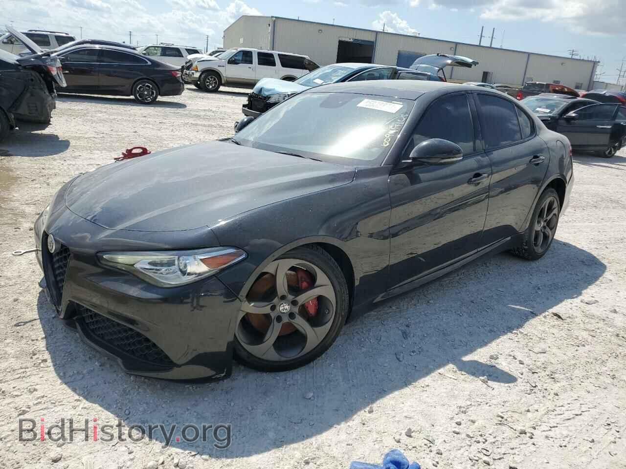 Фотография ZARFAEBN4H7562005 - ALFA ROMEO GIULIA 2017