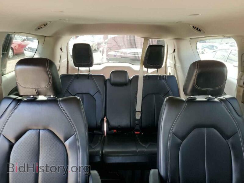 2020 Chrysler MINIVAN (VIN 2C4RC1DG4LR257281) — photo 10 of 13