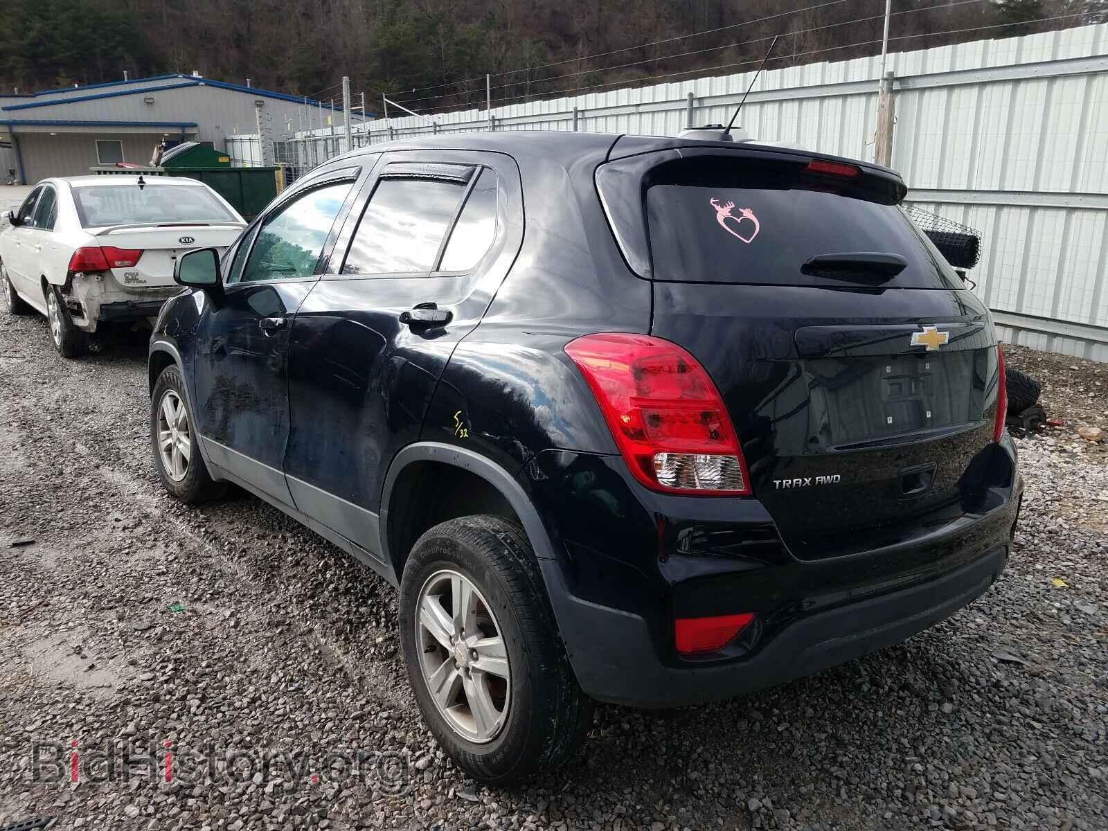 2019 CHEVROLET TRAX - VIN: 3GNCJNSB0KL391332 - Фото 3