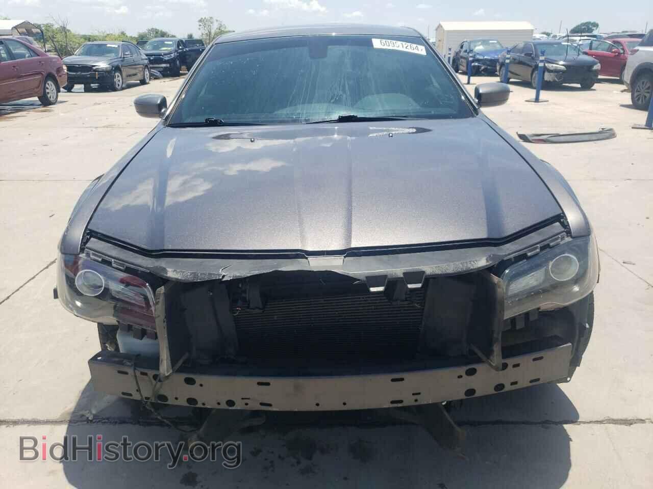 2019 CHRYSLER 300 - VIN: 2C3CCABG5KH538748 - Фото 5