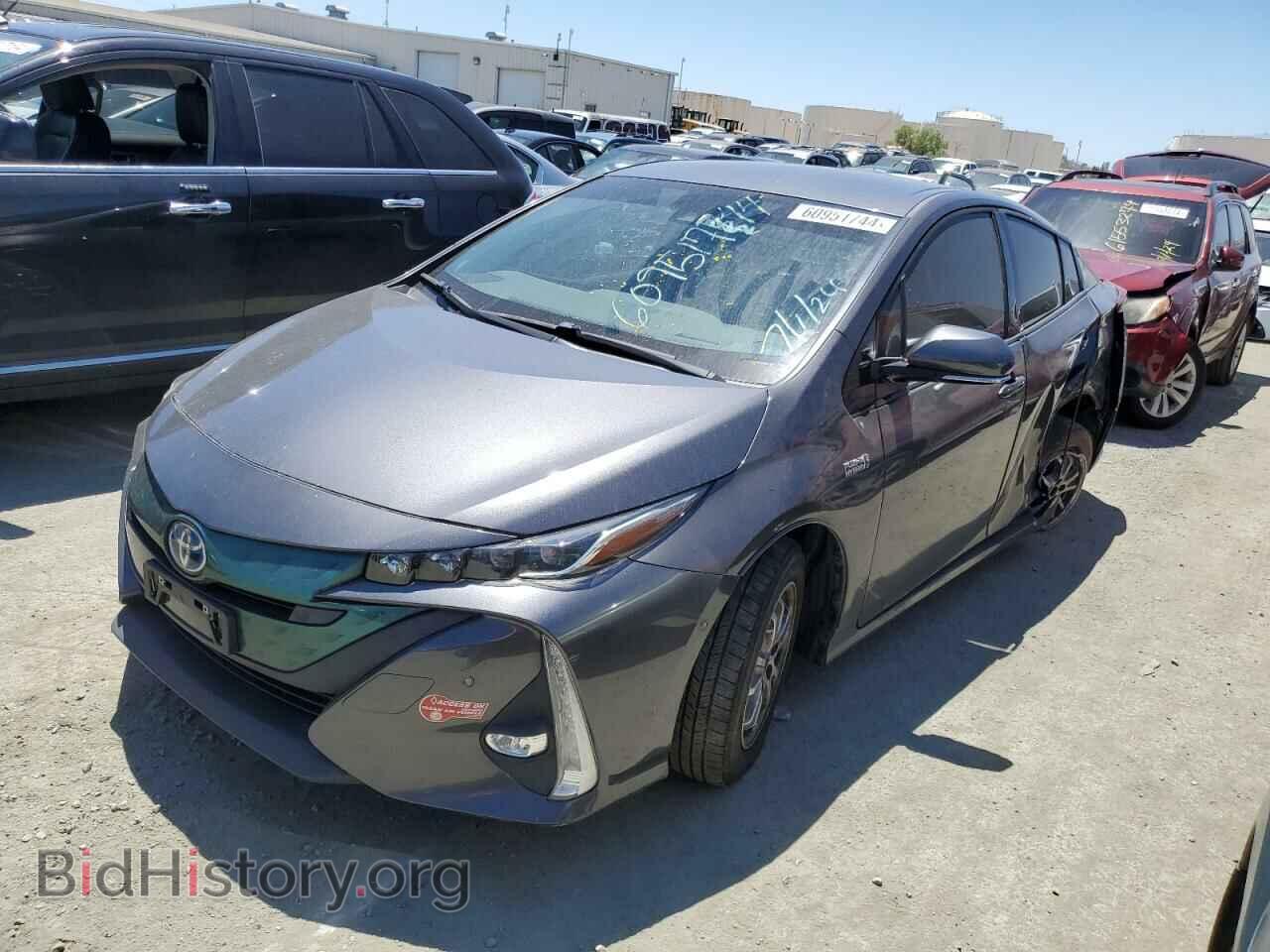 Фотография JTDKARFPXH3040210 - TOYOTA PRIUS 2017