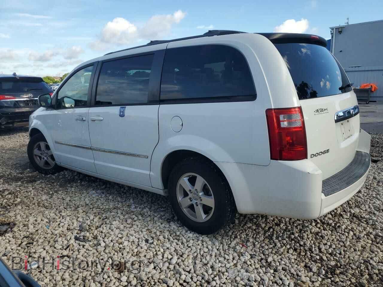 2010 DODGE CARAVAN - VIN: 2D4RN5D10AR219057 - Фото 2
