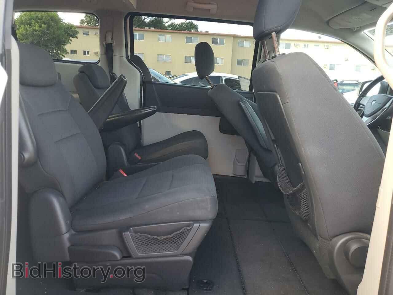 2010 DODGE CARAVAN - VIN: 2D4RN5D10AR219057 - Фото 11