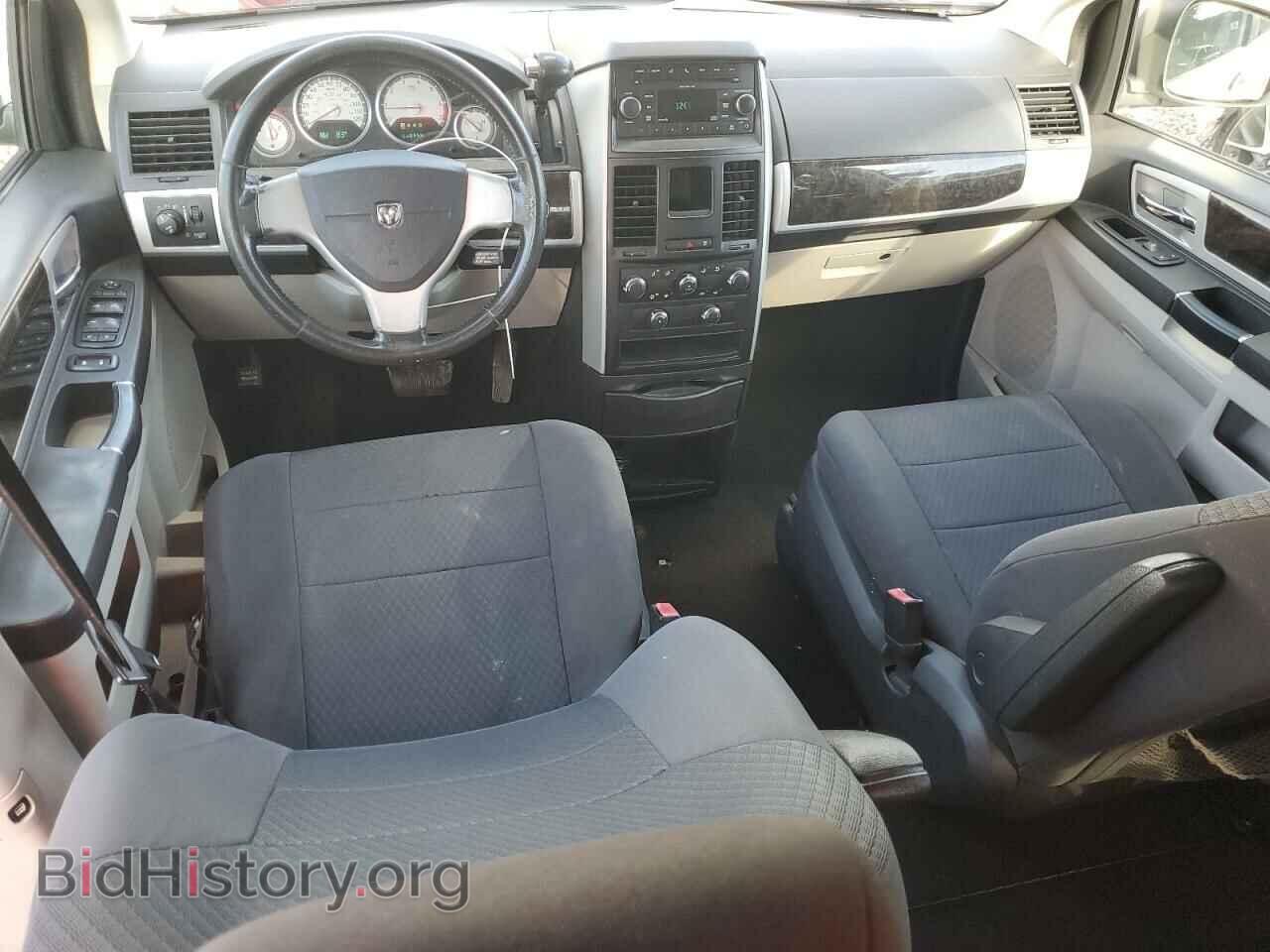 2010 DODGE CARAVAN - VIN: 2D4RN5D10AR219057 - Фото 8