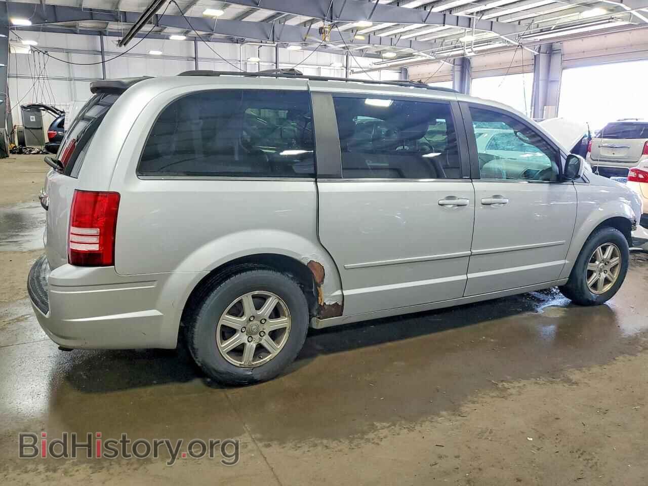 2008 CHRYSLER MINIVAN - VIN: 2A8HR54P58R648733 - Фото 3