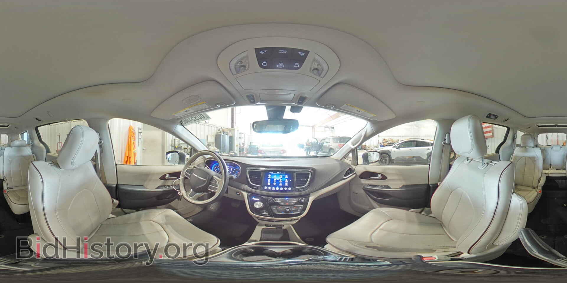 2017 CHRYSLER PACIFICA - VIN: 2C4RC1GG5HR751877 - Photo 15