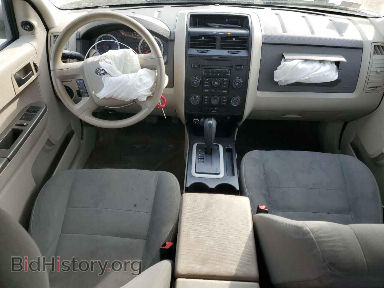 2011 FORD ESCAPE - VIN: 1FMCU0C73BKB32795 - Фото 8