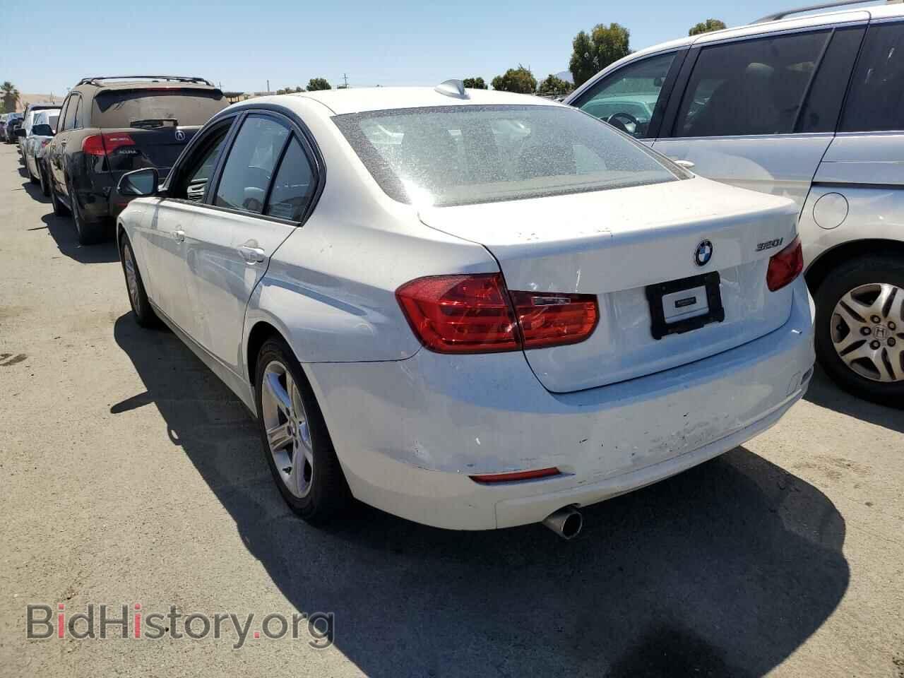 2015 BMW 3 SERIES - VIN: WBA3B1C58F5A05611 - Фото 2