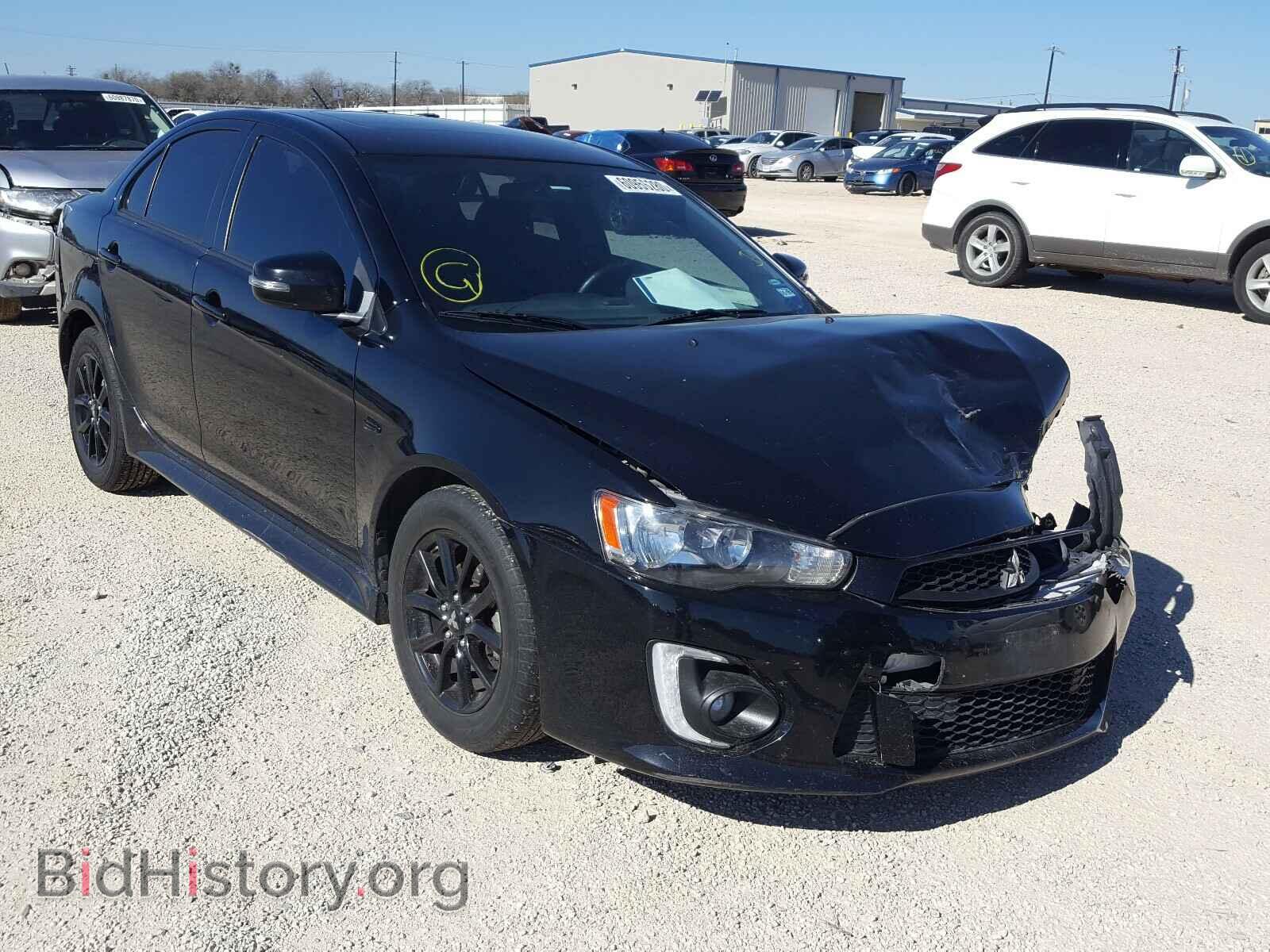 Photo JA32U2FU5HU010450 - MITSUBISHI LANCER 2017