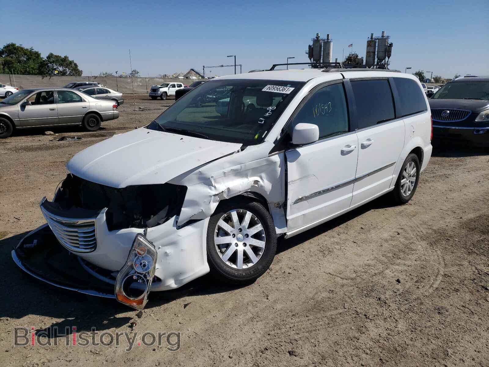 2014 CHRYSLER MINIVAN - VIN: 2C4RC1BG7ER332710 - Фото 2