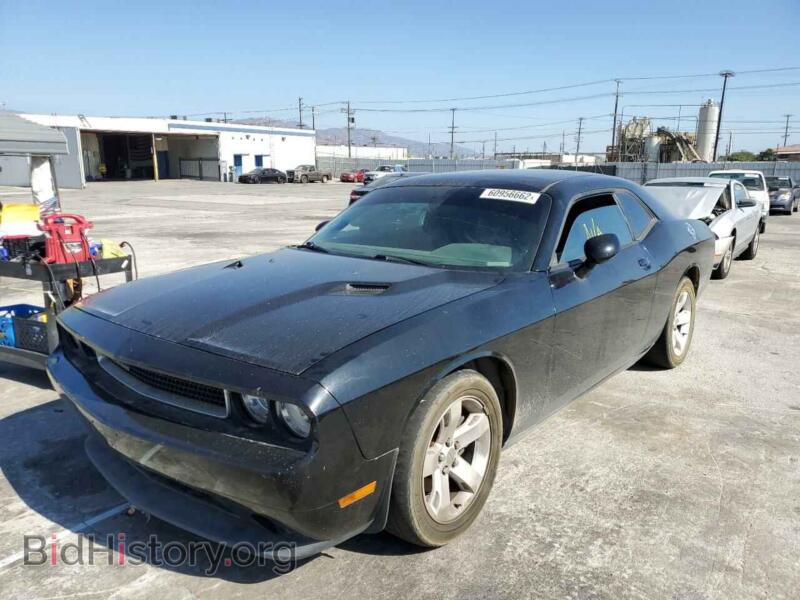 2012 Dodge CHALLENGER (VIN 2C3CDYAG8CH232202) — photo 2 of 10