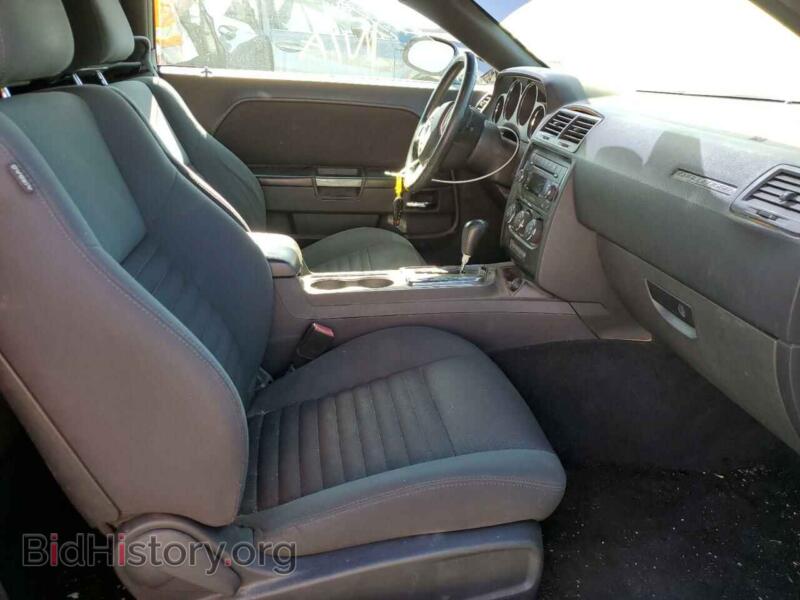 2012 Dodge CHALLENGER (VIN 2C3CDYAG8CH232202) — photo 5 of 10