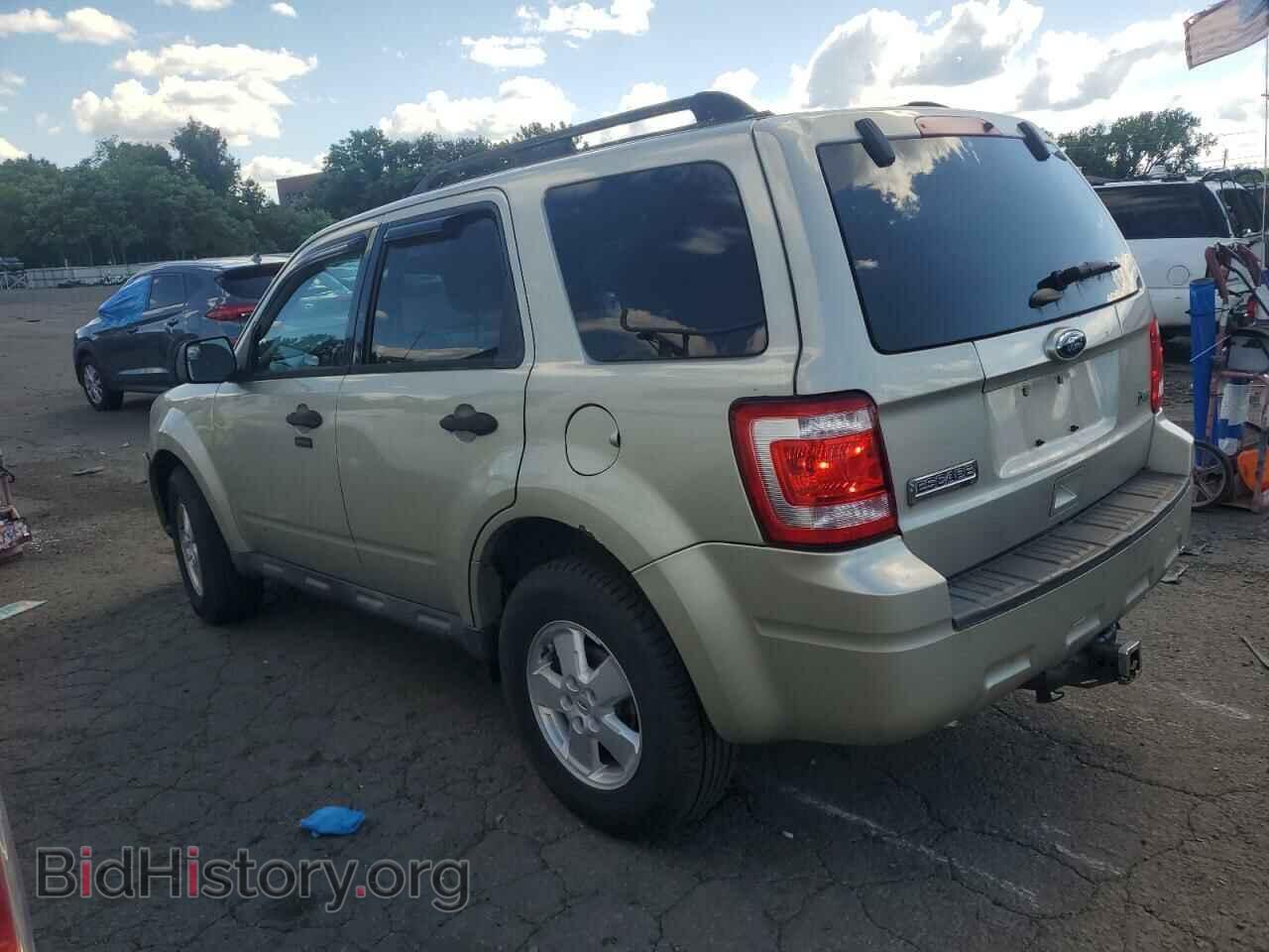 2011 FORD ESCAPE - VIN: 1FMCU9DG4BKC38935 - Фото 2