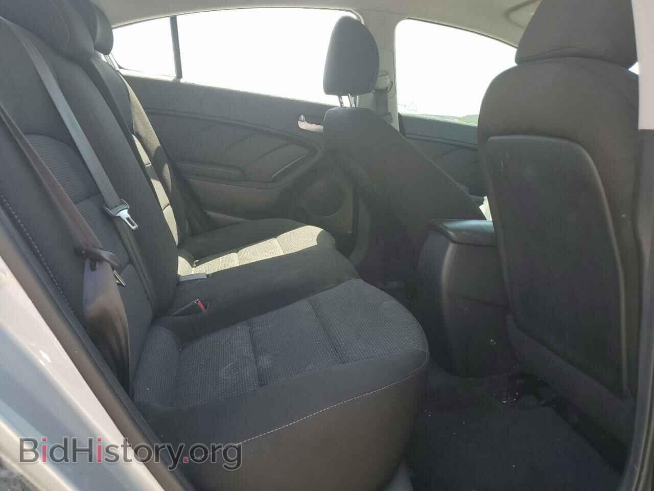 2018 KIA FORTE - VIN: 3KPFK4A77JE276384 - Фото 10