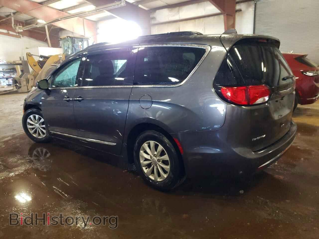 2017 CHRYSLER PACIFICA - VIN: 2C4RC1BG7HR704924 - Фото 2