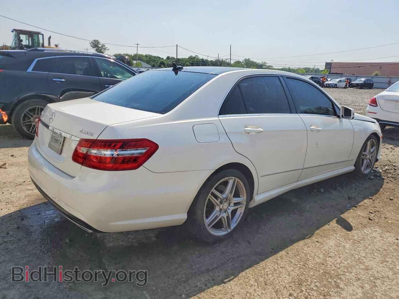 2011 MERCEDES-BENZ E-CLASS - VIN: WDDHF8HB8BA370427 - Фото 3