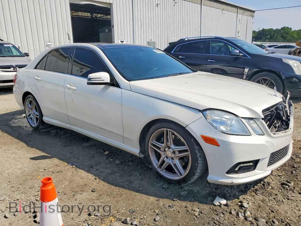 2011 MERCEDES-BENZ E-CLASS - VIN: WDDHF8HB8BA370427 - Фото 4